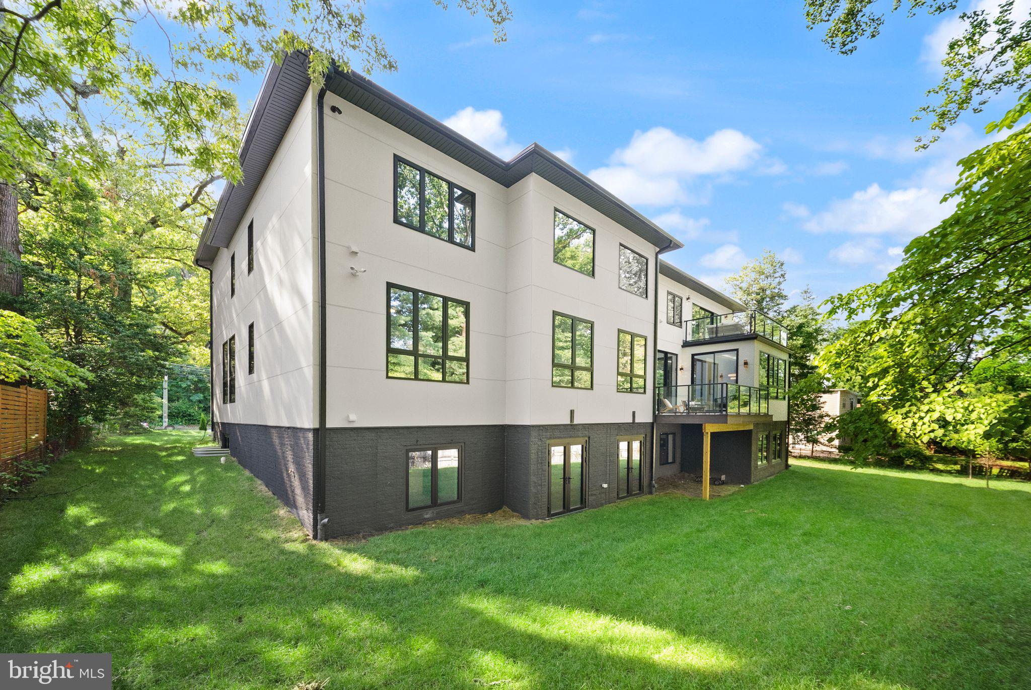 DUNN LORING - Residential