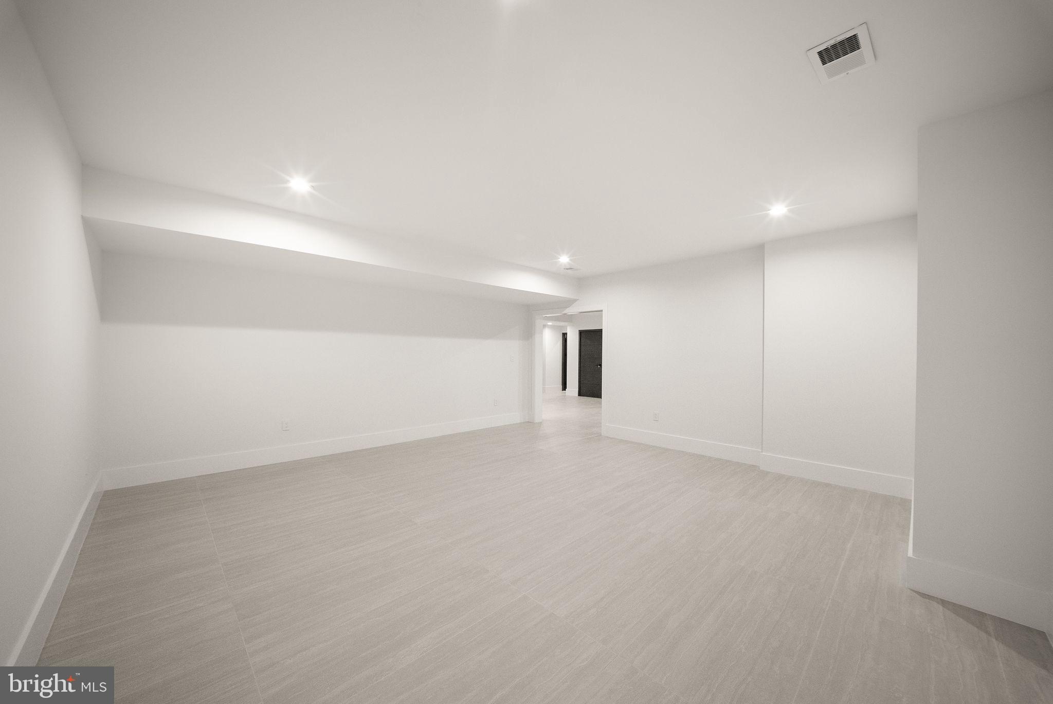 DUNN LORING - Residential