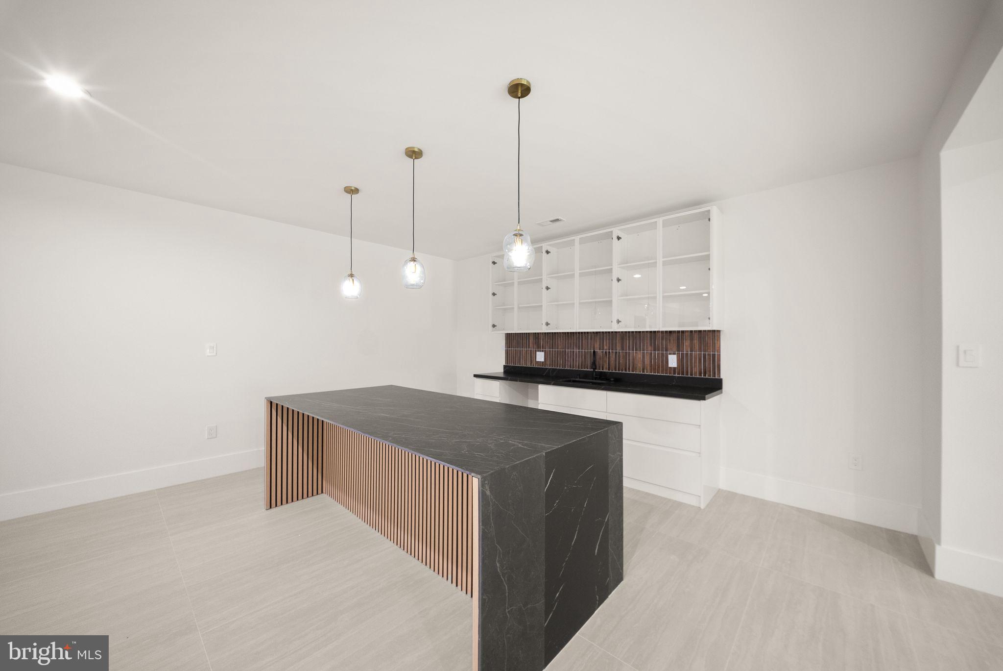 DUNN LORING - Residential