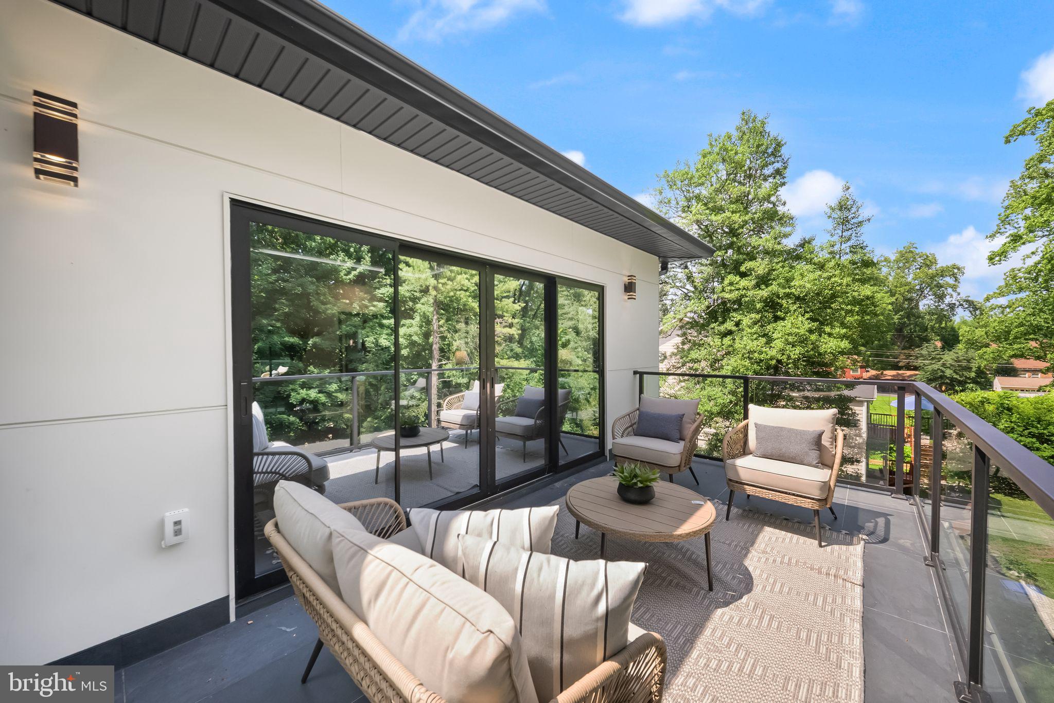 DUNN LORING - Residential