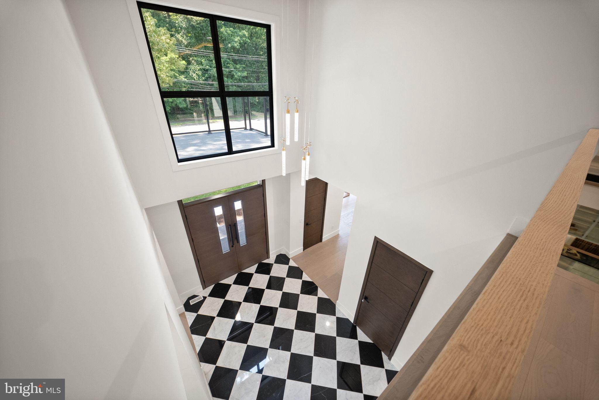 DUNN LORING - Residential