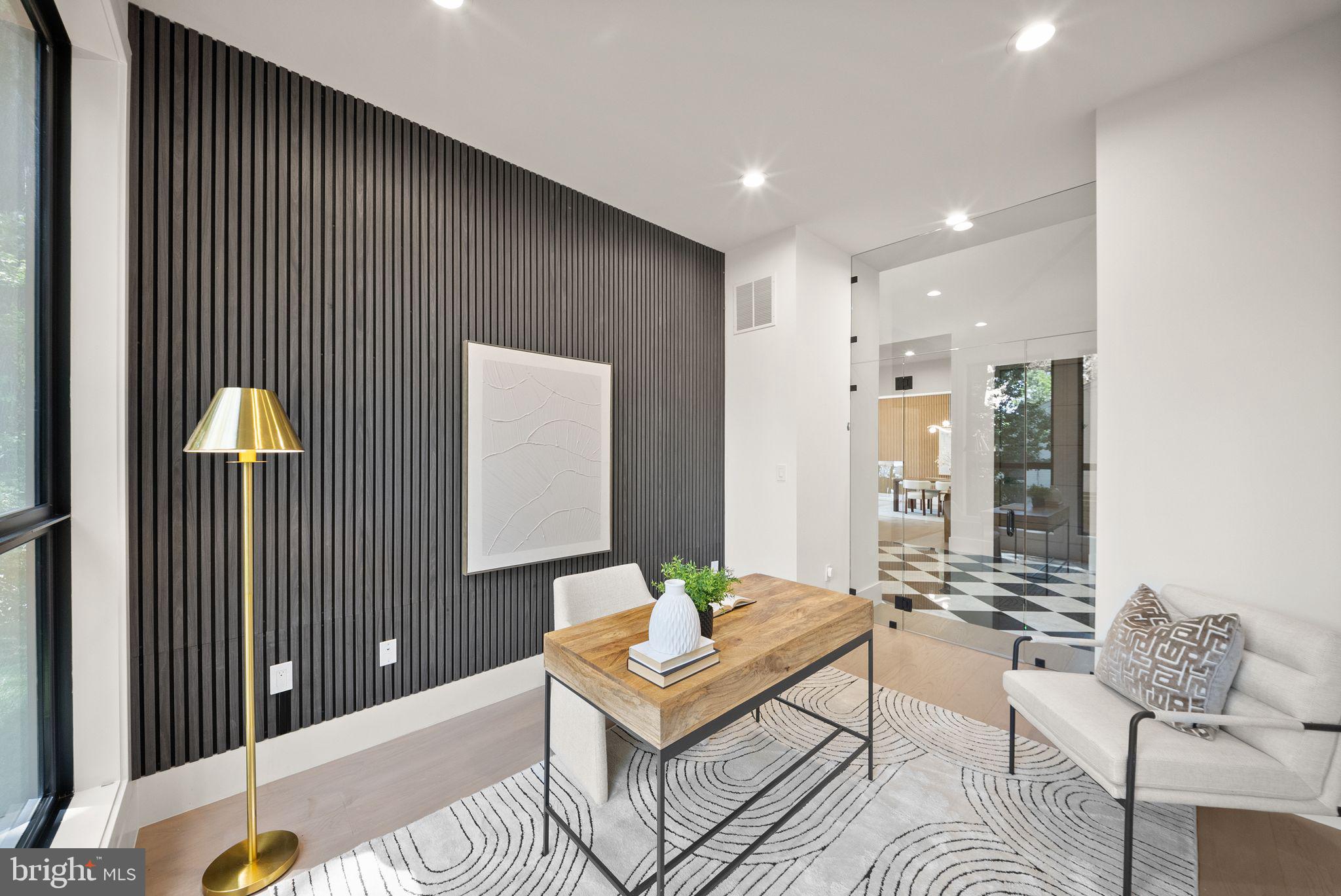 DUNN LORING - Residential