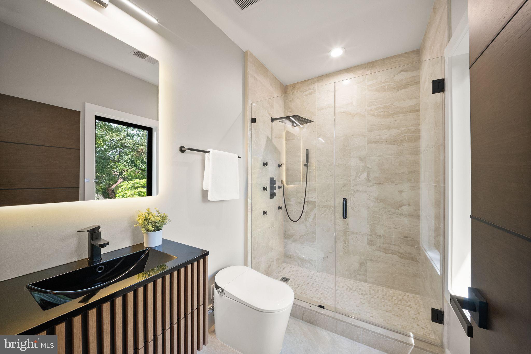 DUNN LORING - Residential