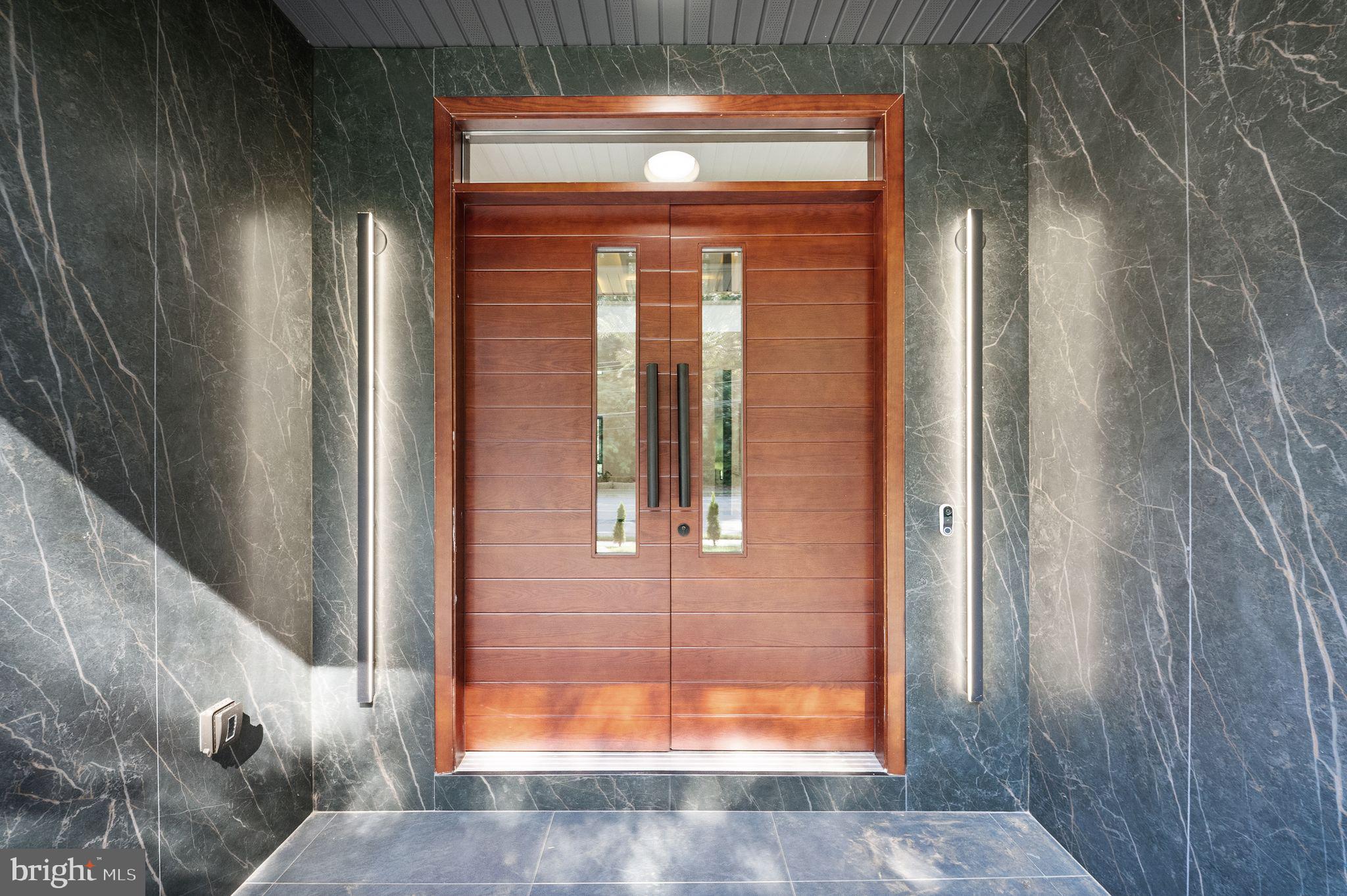 DUNN LORING - Residential