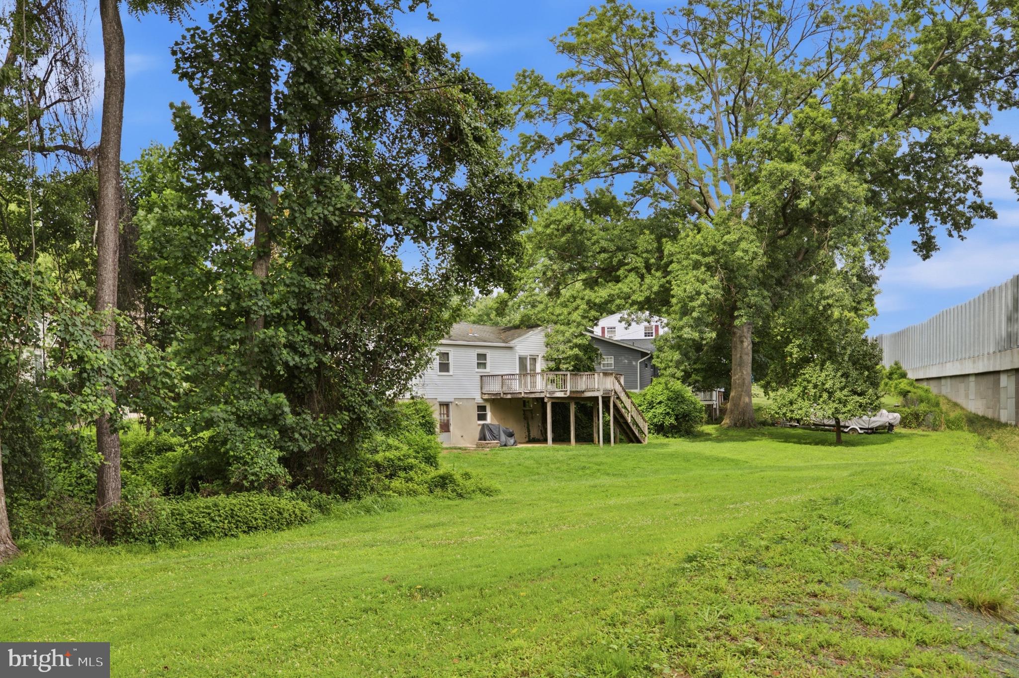 DUNN LORING WOODS - Land