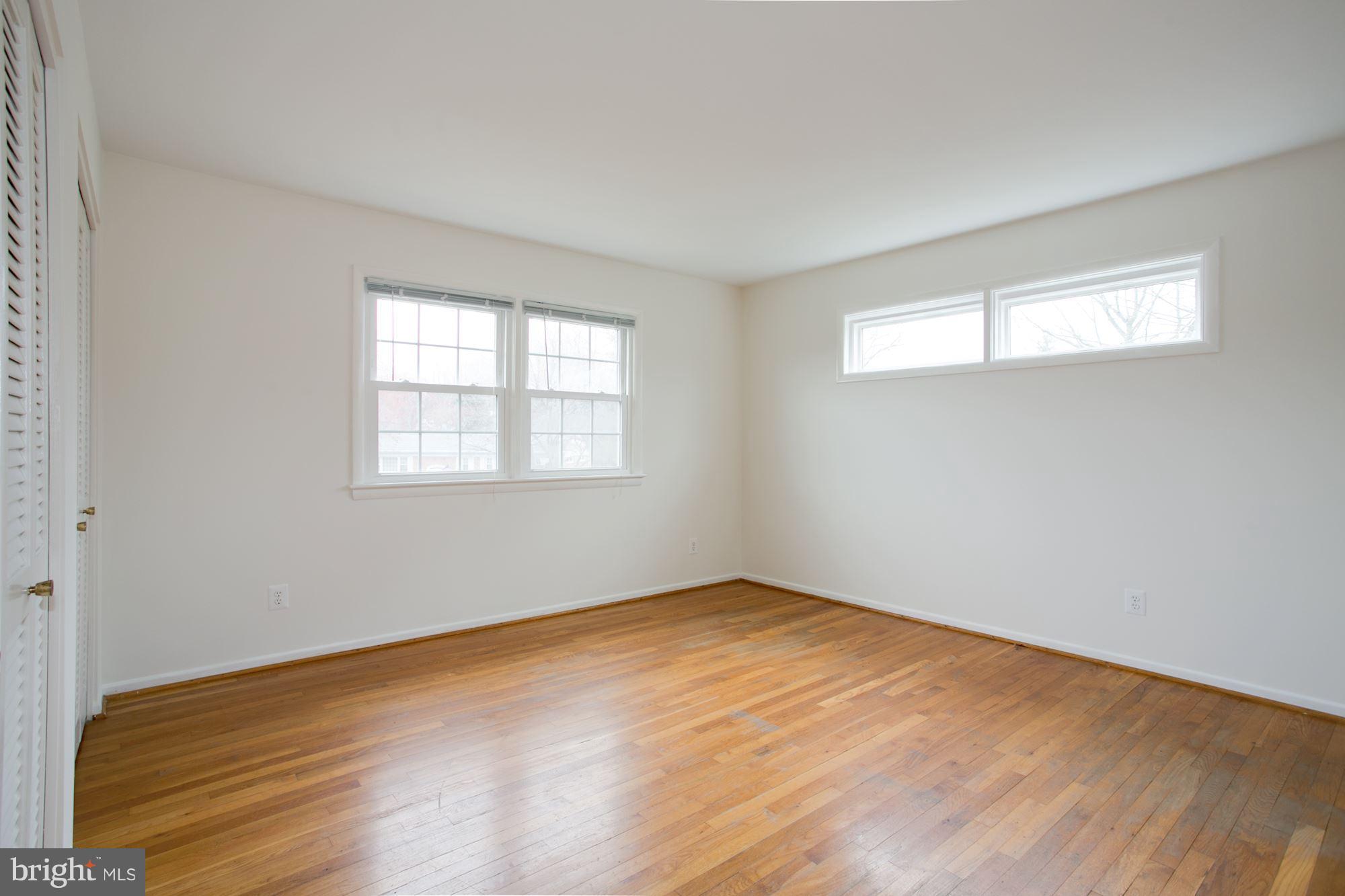 MC LEAN HAMLET - Residential