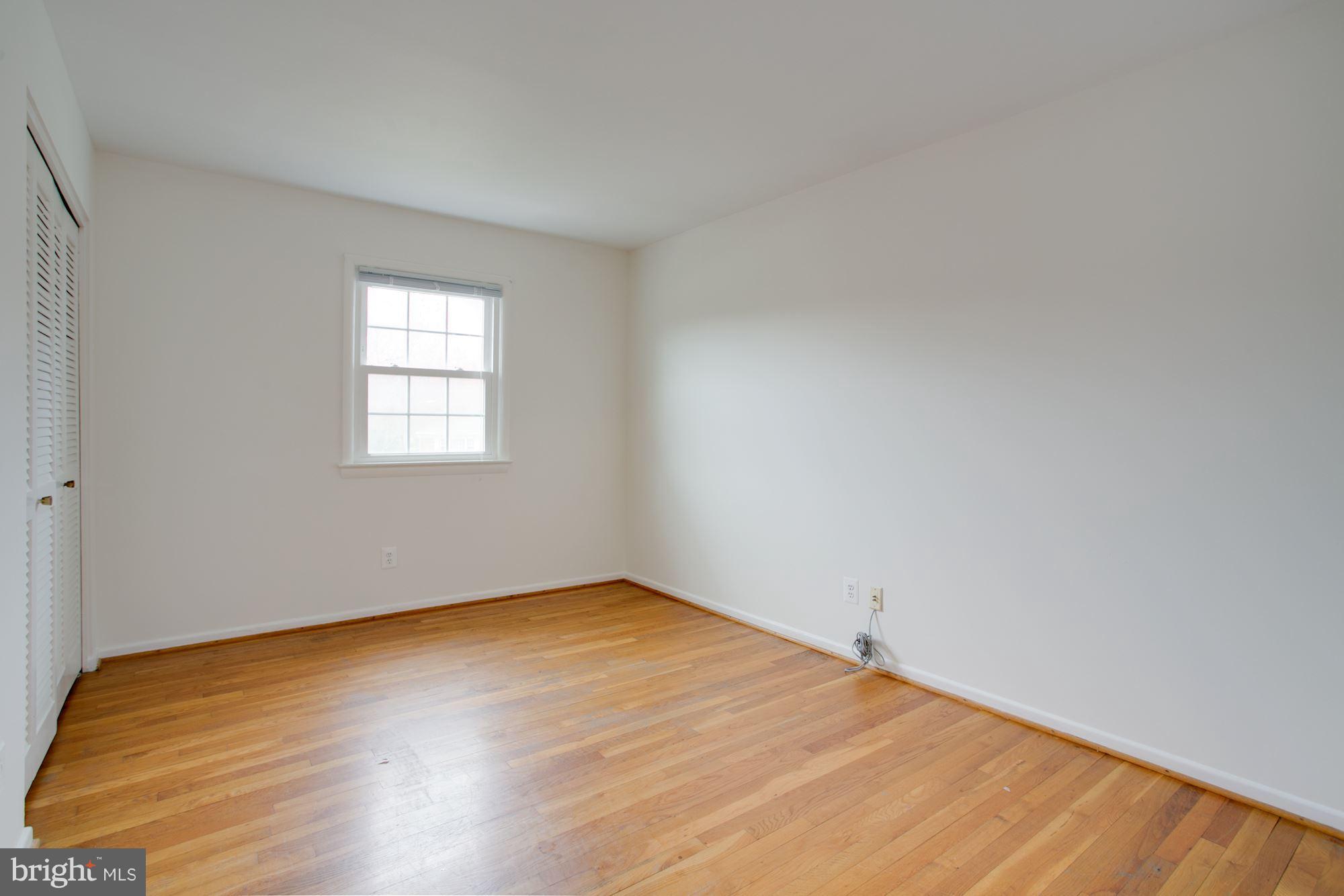 MC LEAN HAMLET - Residential