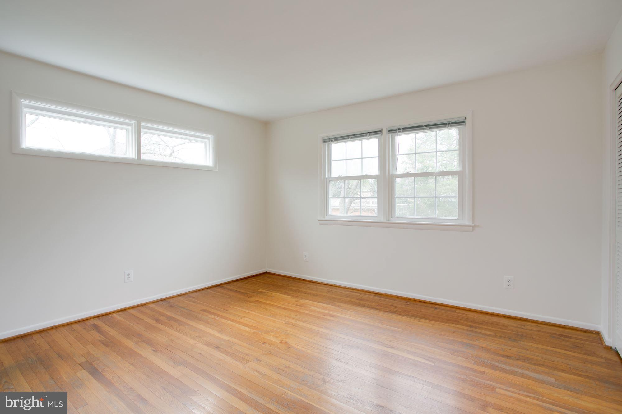 MC LEAN HAMLET - Residential