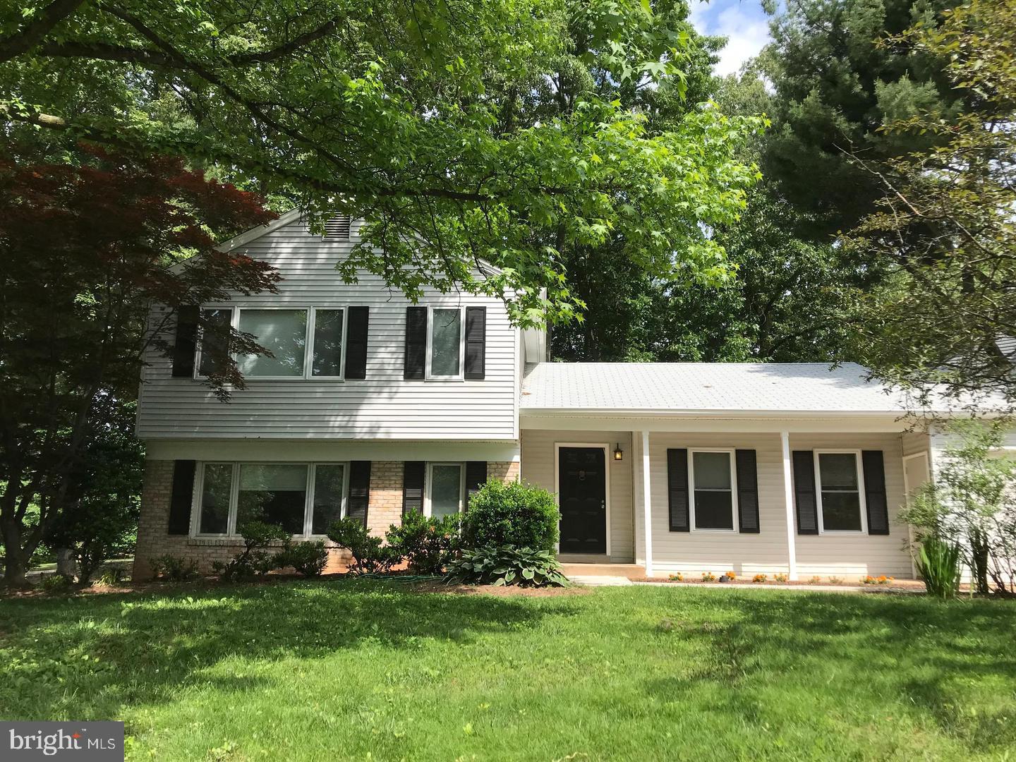 CHESTNUT HILLS WEST - Residential Lease