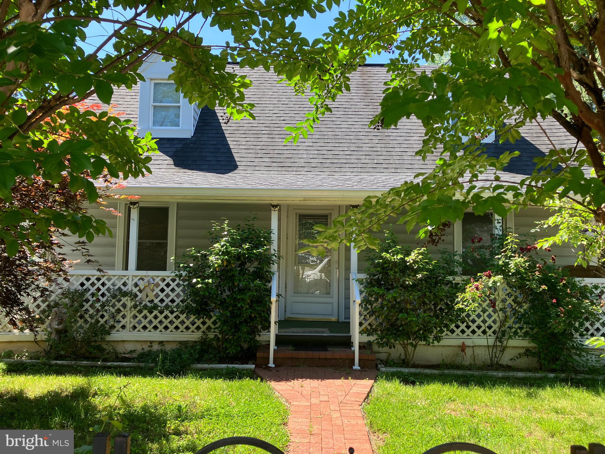 WASHINGTON SUBURBAN HOME - Residential