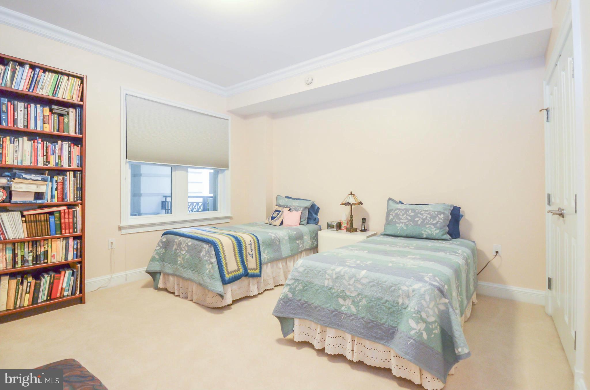 THE RITZ-CARLTON RESIDENCES - Residential