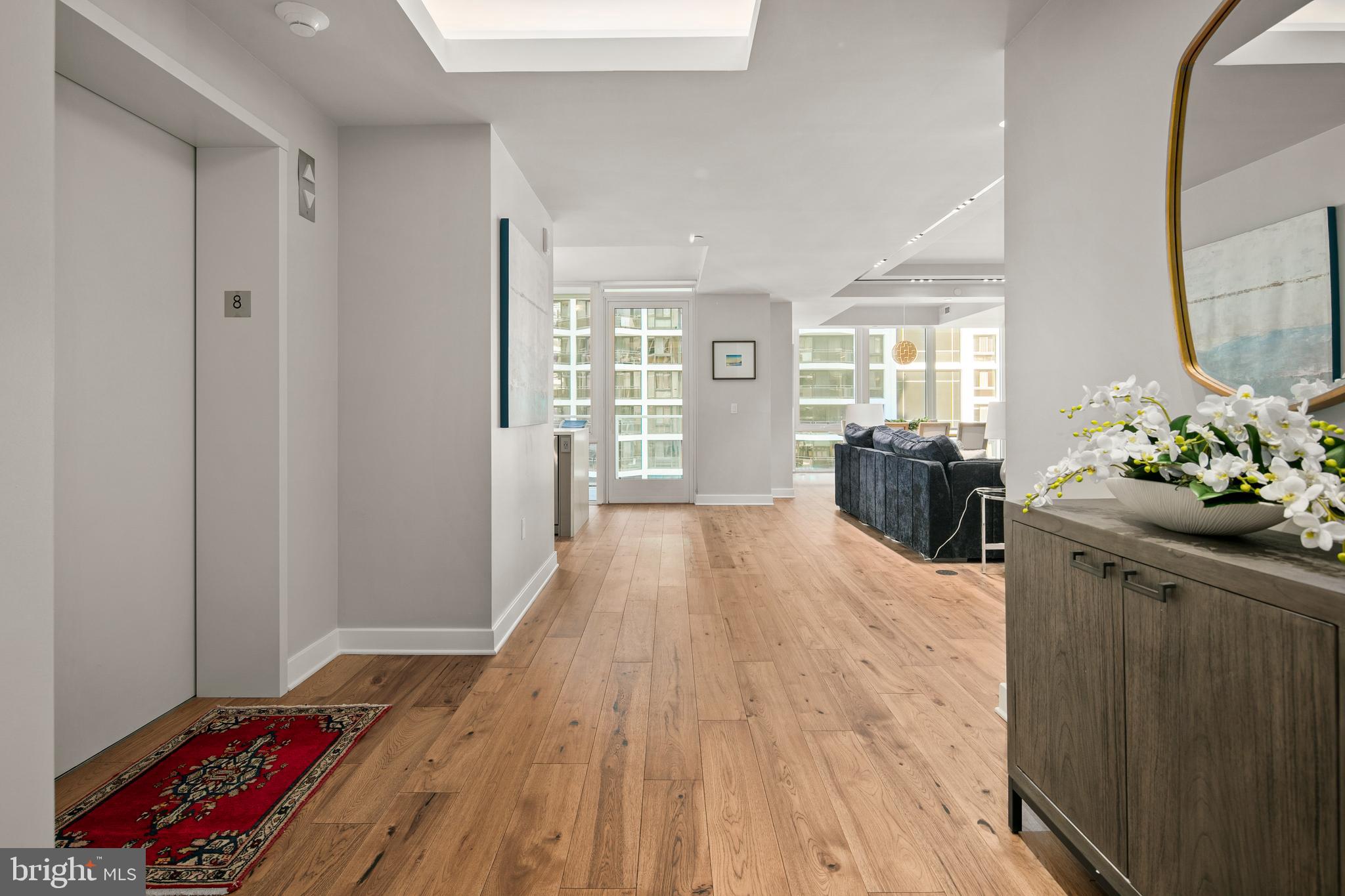 ROSSLYN - Residential
