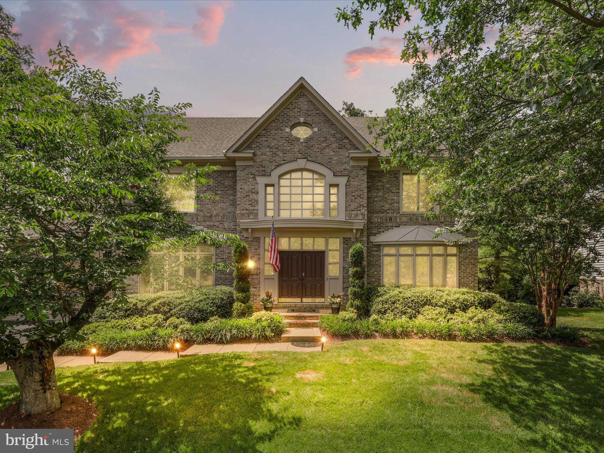 RESTON - Residential