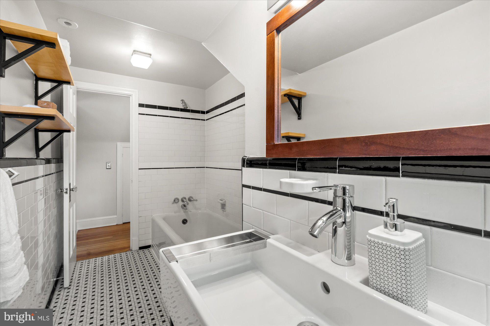 SILVER SPRING - Residential