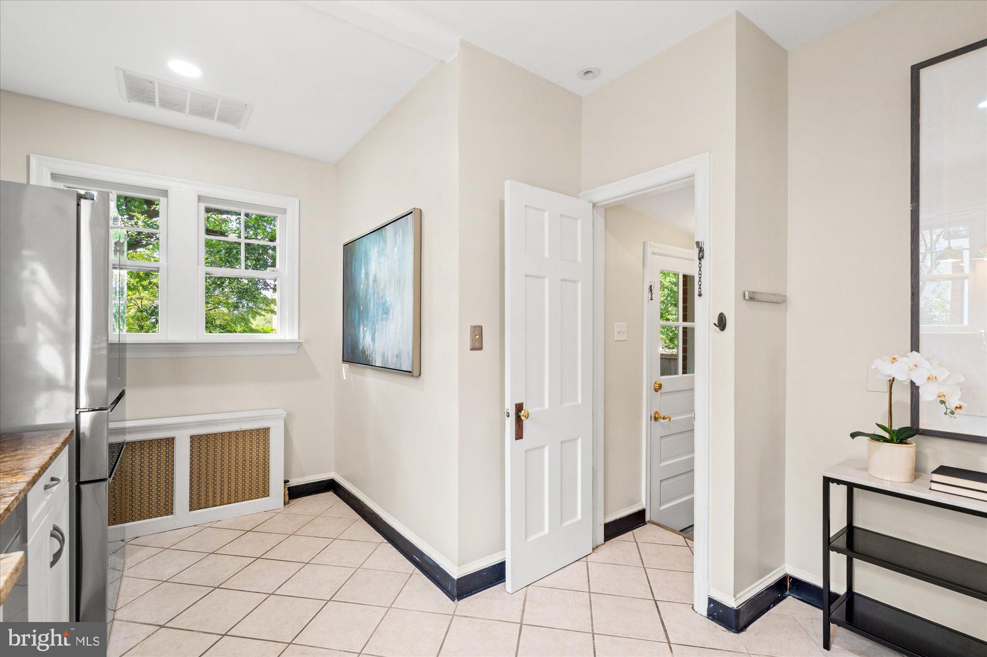 SILVER SPRING - Residential