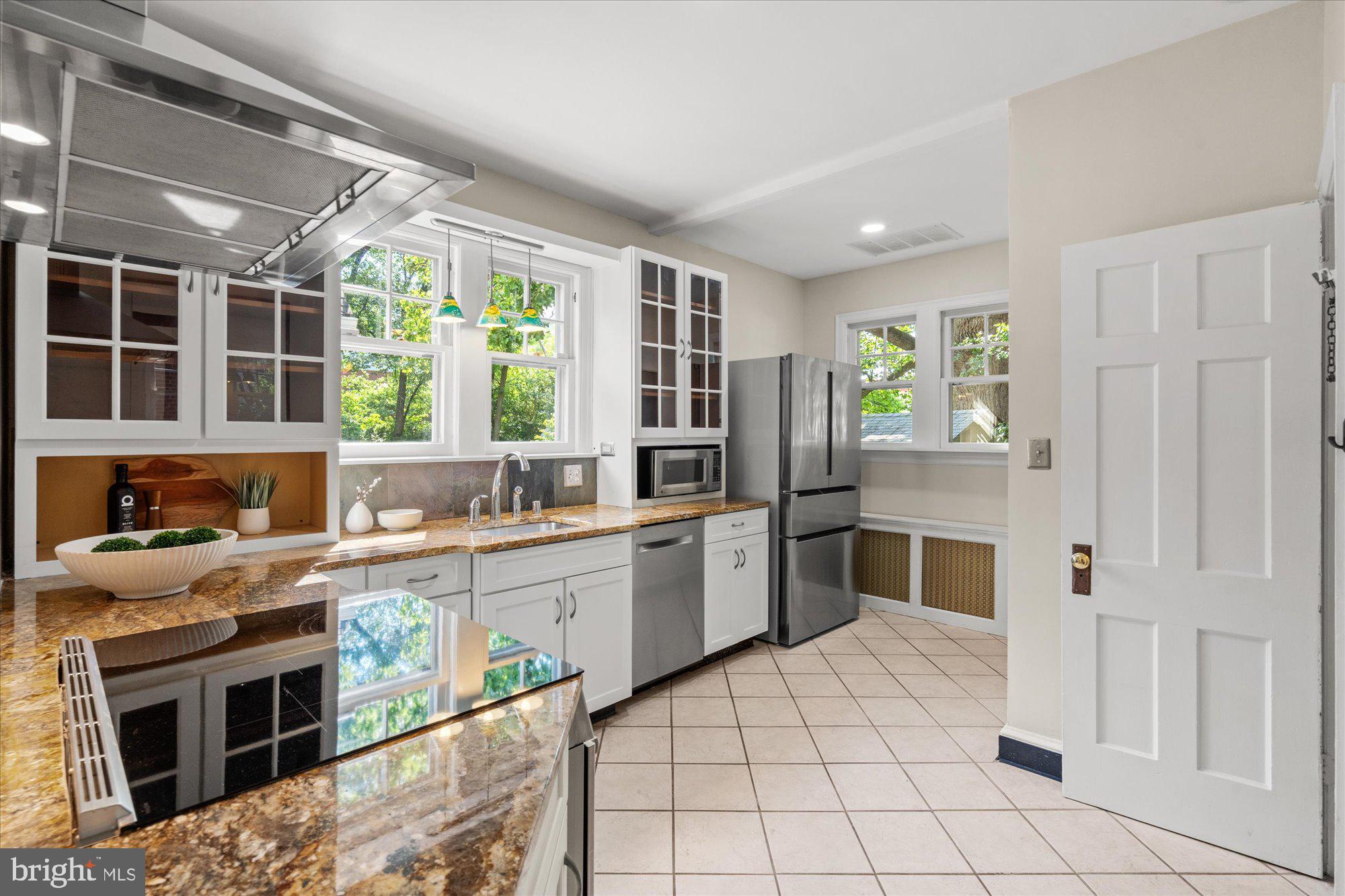 SILVER SPRING - Residential