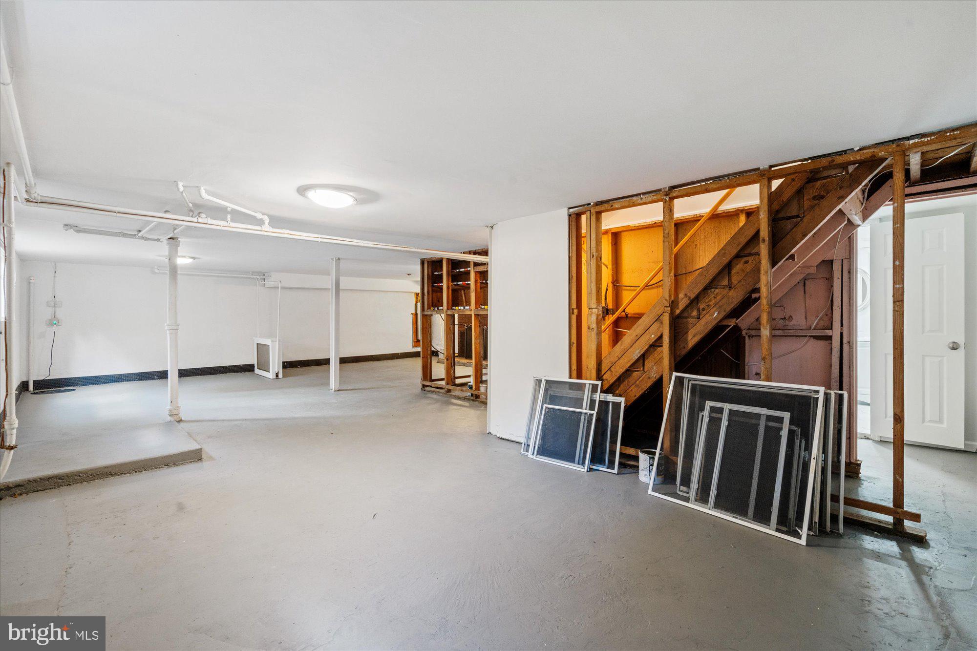 SILVER SPRING - Residential