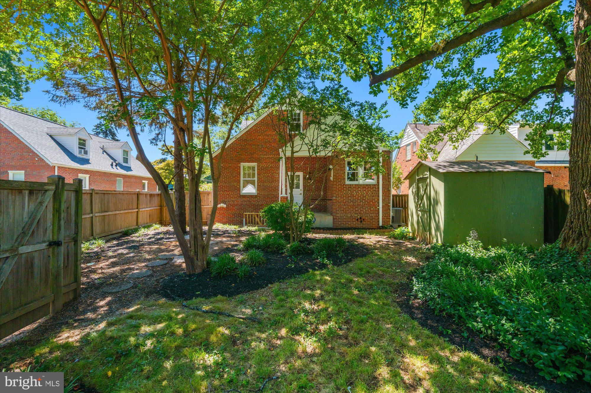 SILVER SPRING - Residential