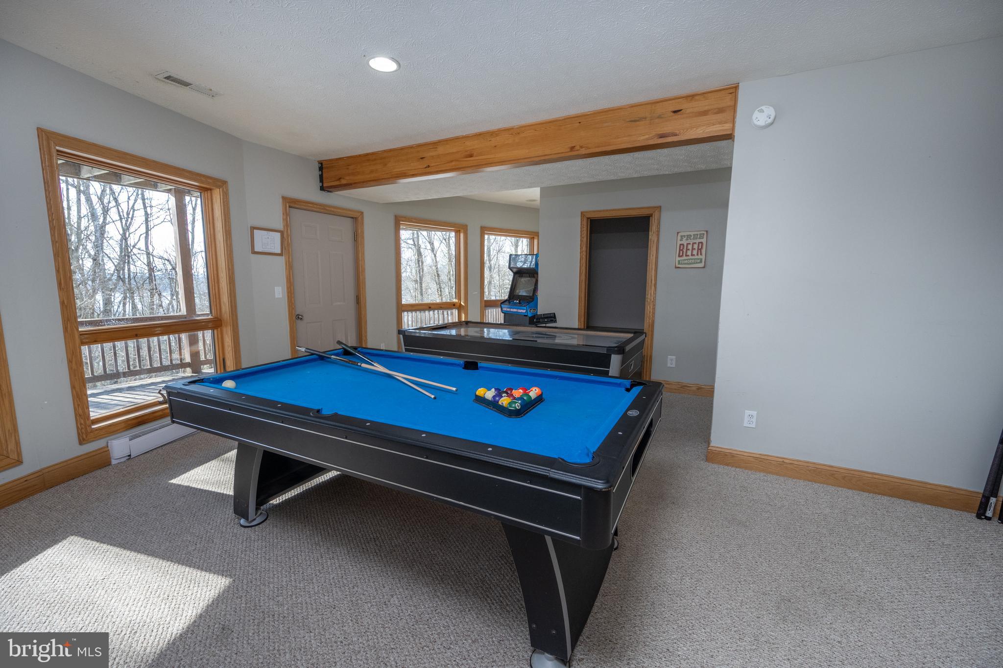 THE PINNACLE - Residential