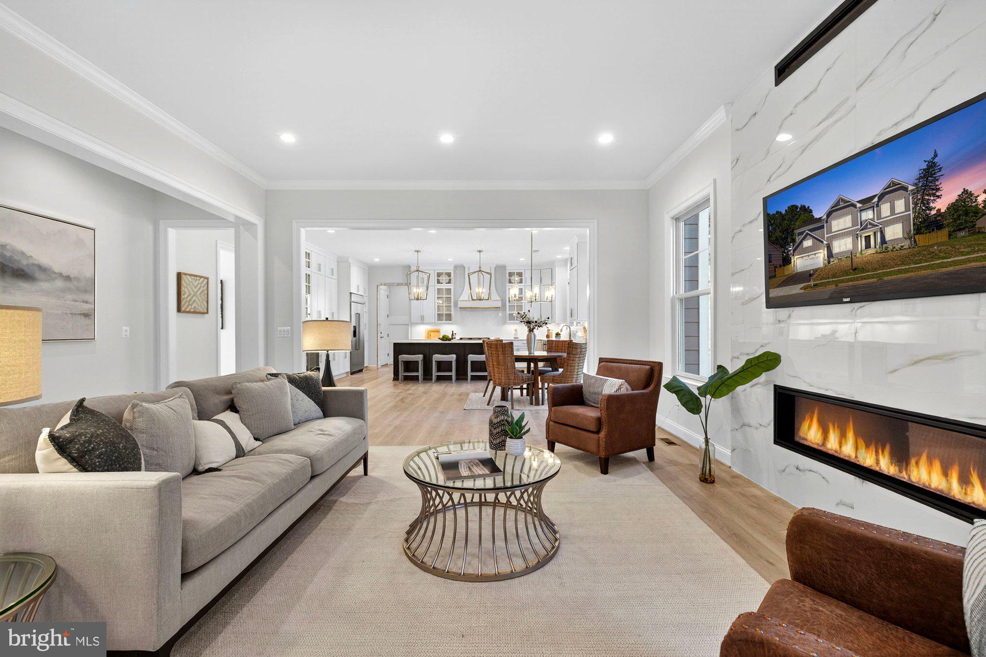 TOWN AND COUNTRY GARDENS - Residential