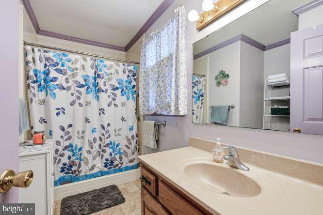 CHAPEL WOODS - Residential