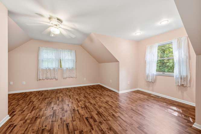 CHAPEL WOODS - Residential
