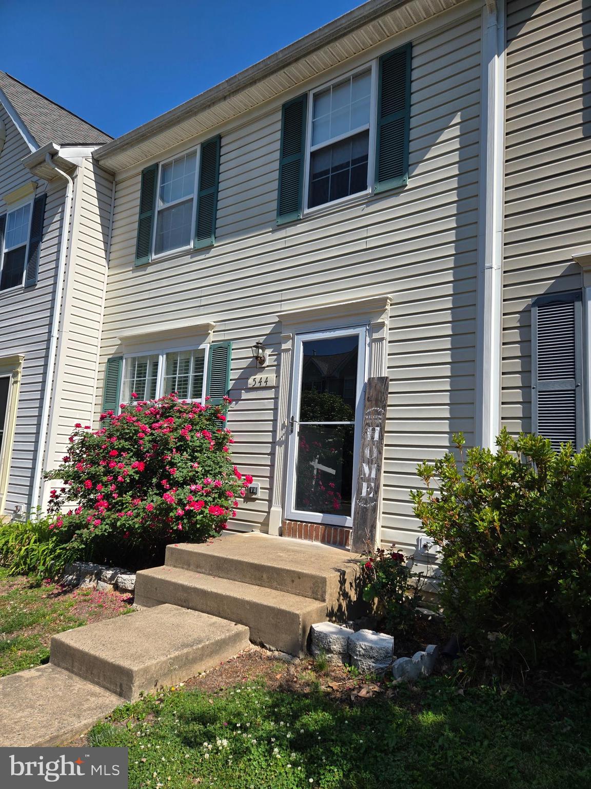 MOTIVATED SELLER!!! Beautifully updated townhome located in the heart of Warrenton! This move-in ready 3-bedroom, 3.5-bath home offers numerous upgrades, including an updated rear deck perfect for entertaining. The finished walk-out lower level features a versatile bonus room ideal for a home office, gym, or guest space, along with a cozy fireplace. The main level offers an open and inviting layout with a spacious kitchen, abundant counter space, and direct access to the deck with plenty of room for outdoor seating and grilling. Upstairs you’ll find three generously sized bedrooms, including a spacious primary suite. Hardwood flooring enhances the main level, while the upper and lower levels feature comfortable carpeting. Enjoy the peaceful, park-like setting backing to green space behind the home.
