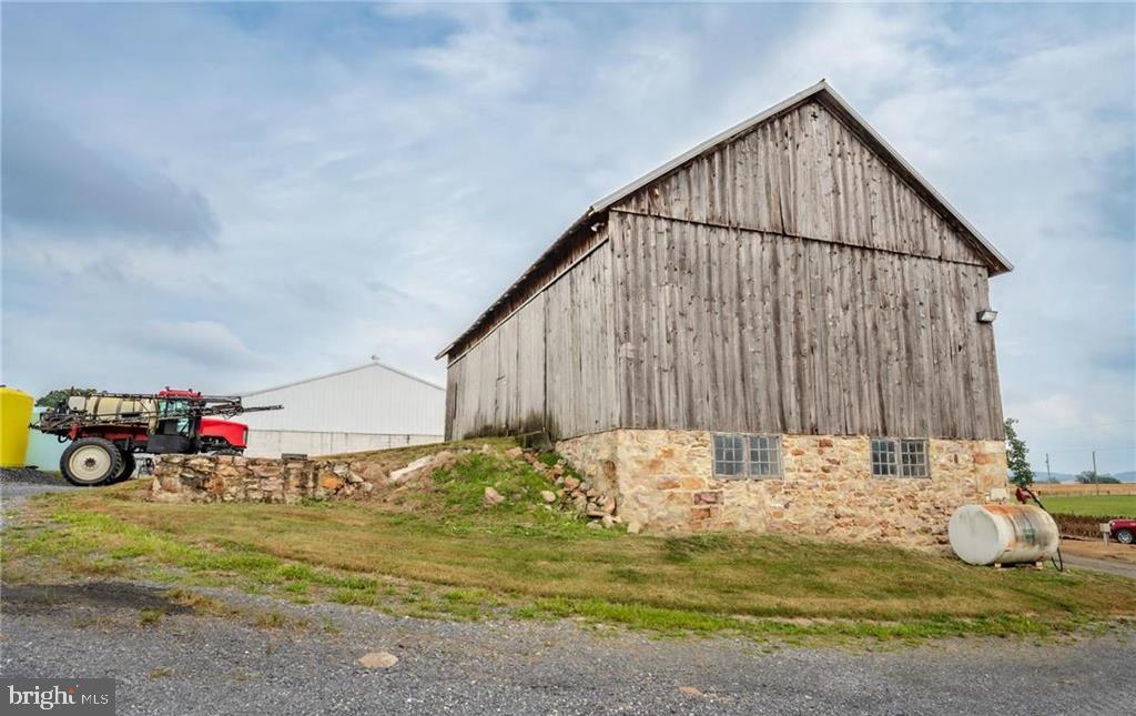 LYNN TWP - Farm