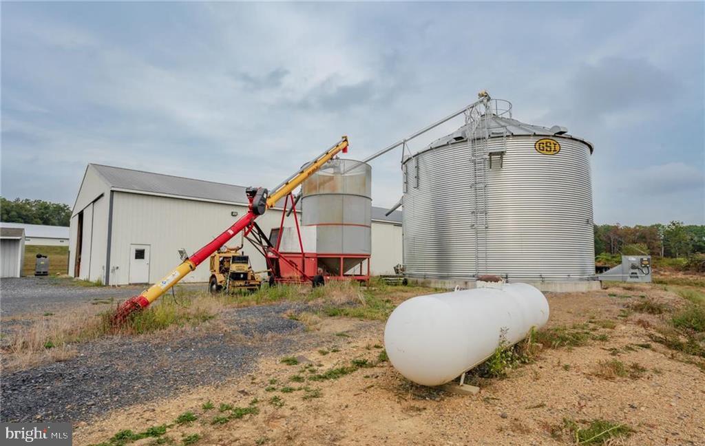 LYNN TWP - Farm