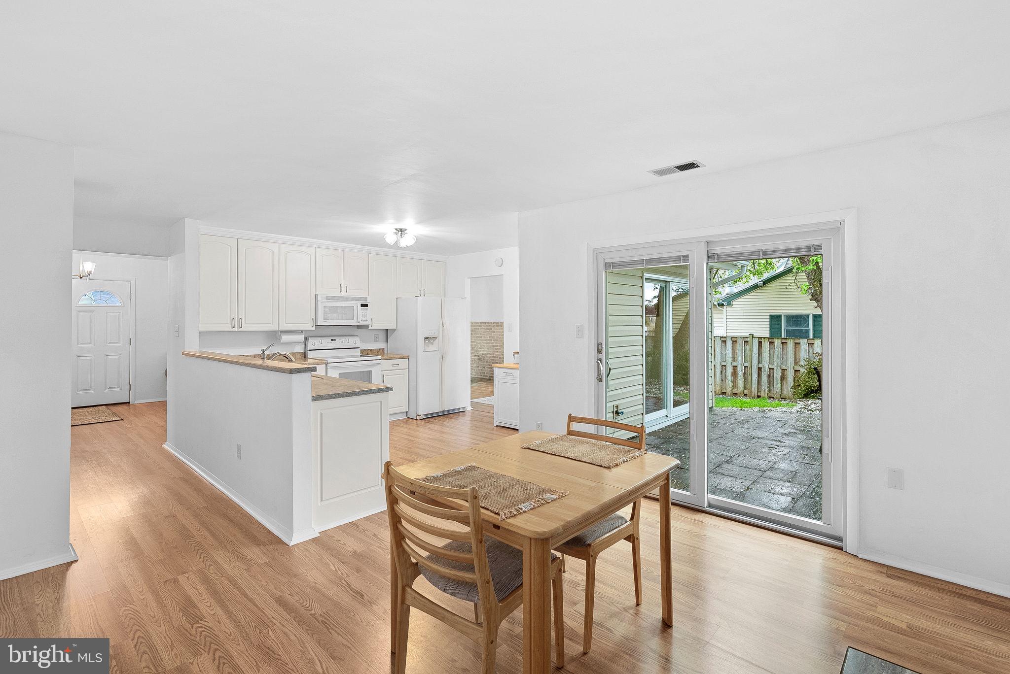 OAK TREE - Residential