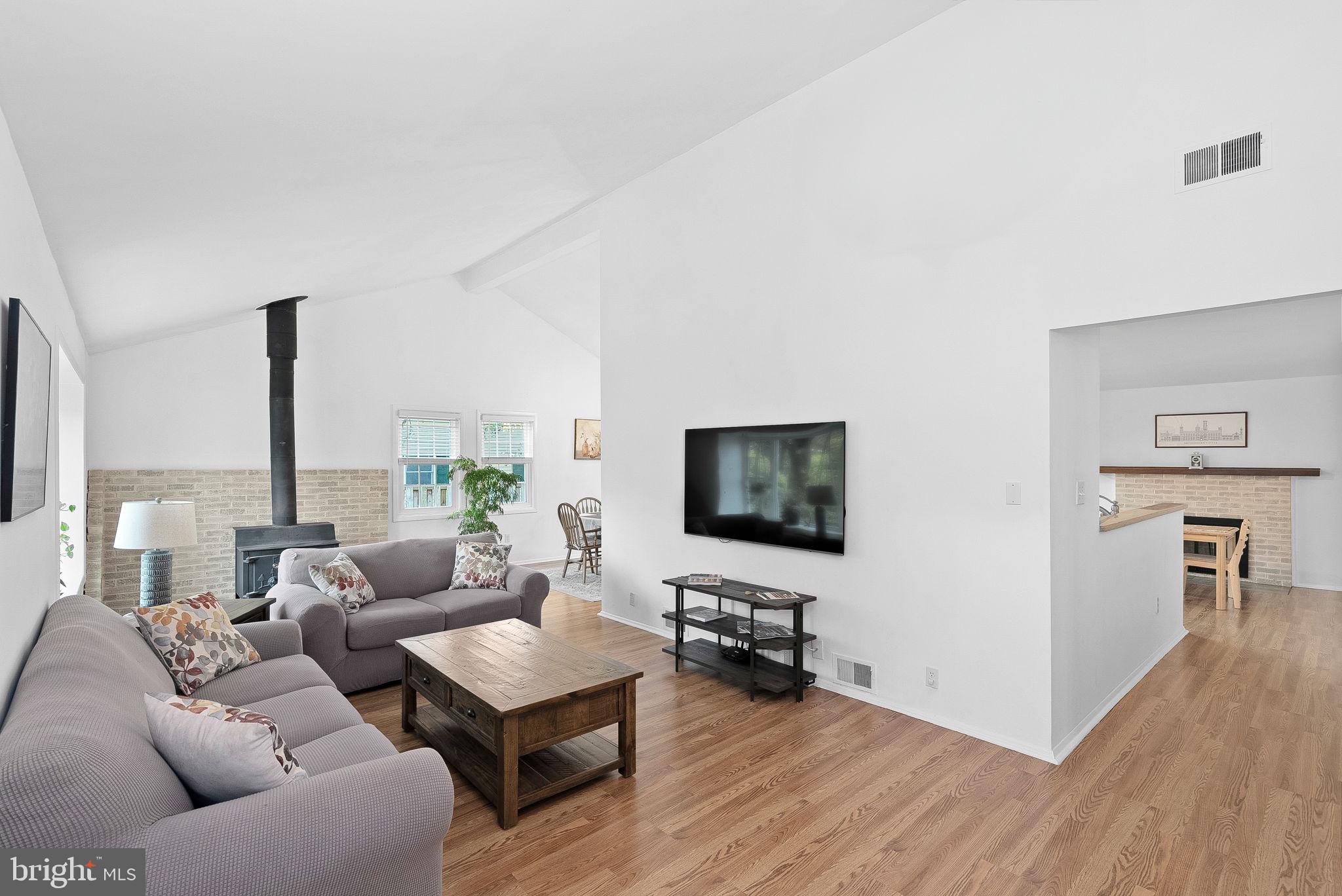 OAK TREE - Residential