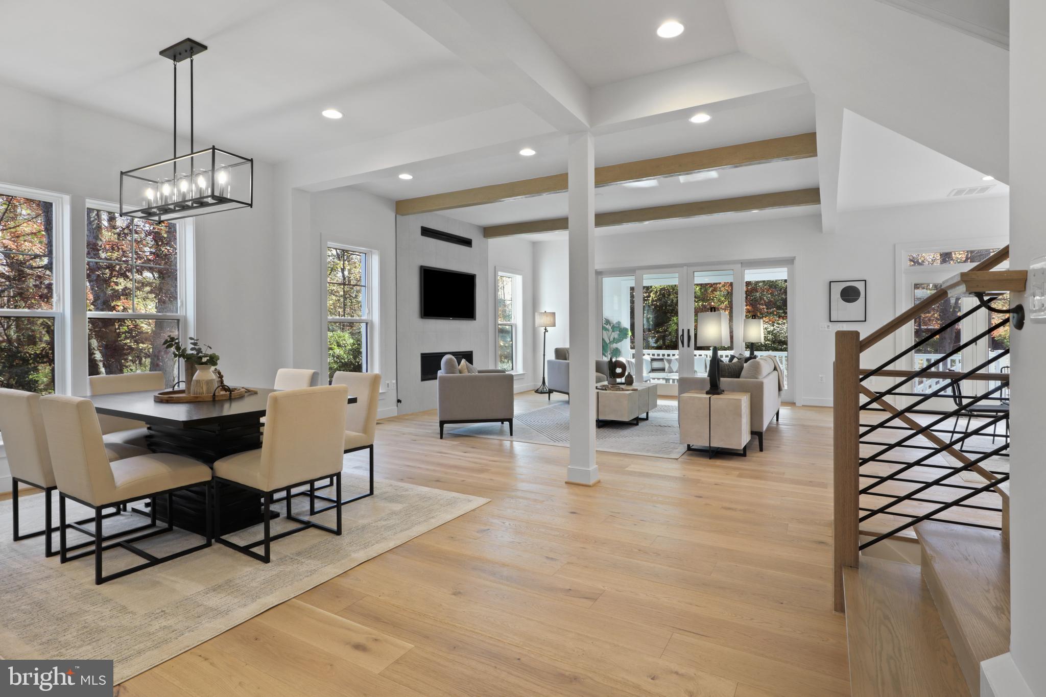 VIENNA WOODS - Residential