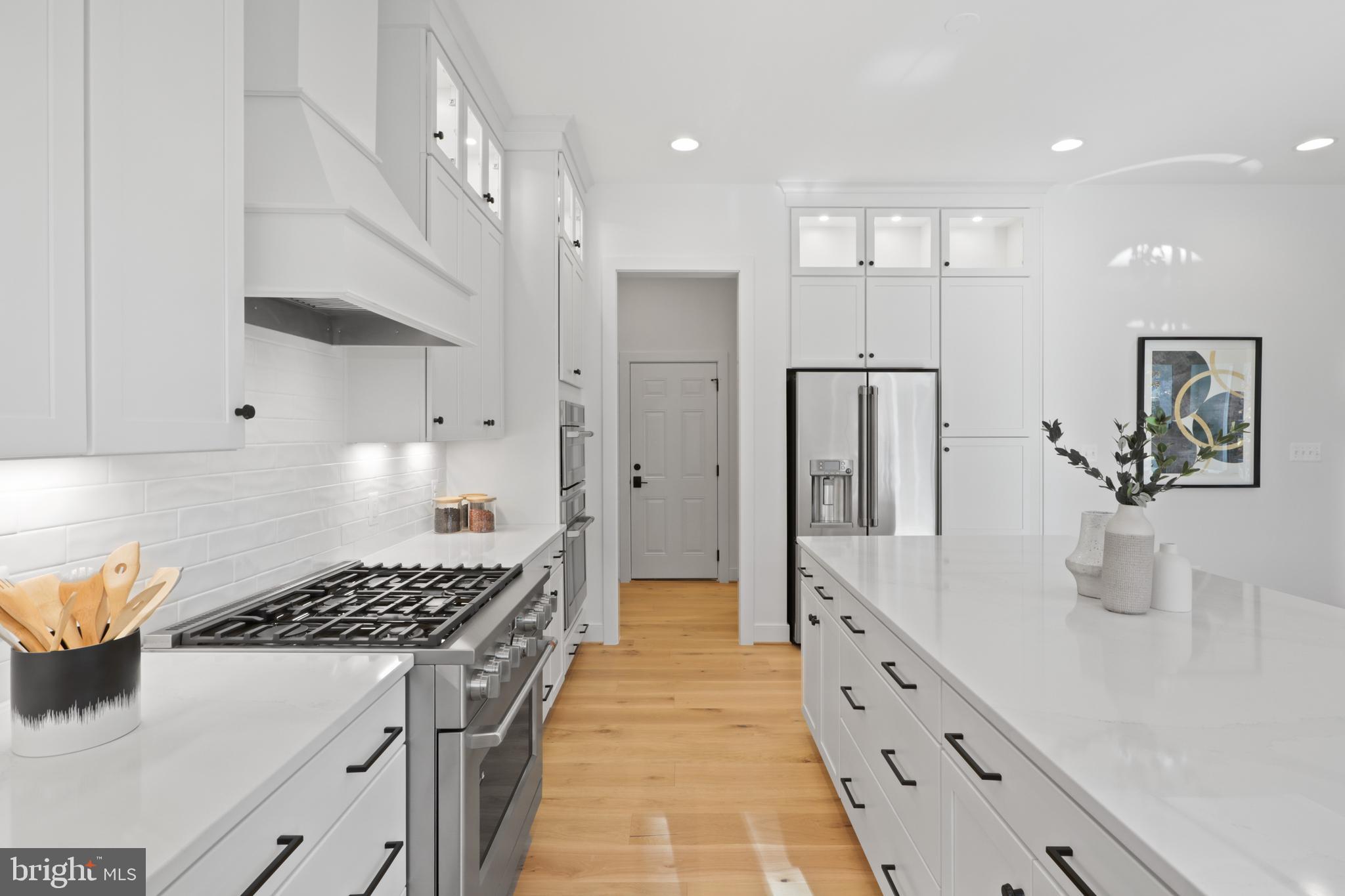 VIENNA WOODS - Residential