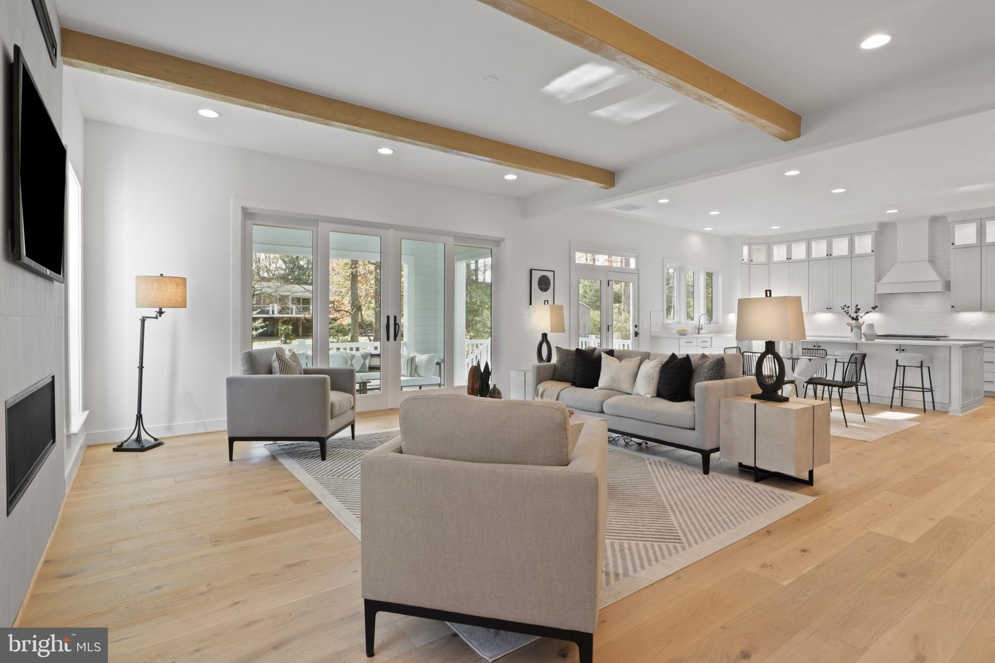 VIENNA WOODS - Residential