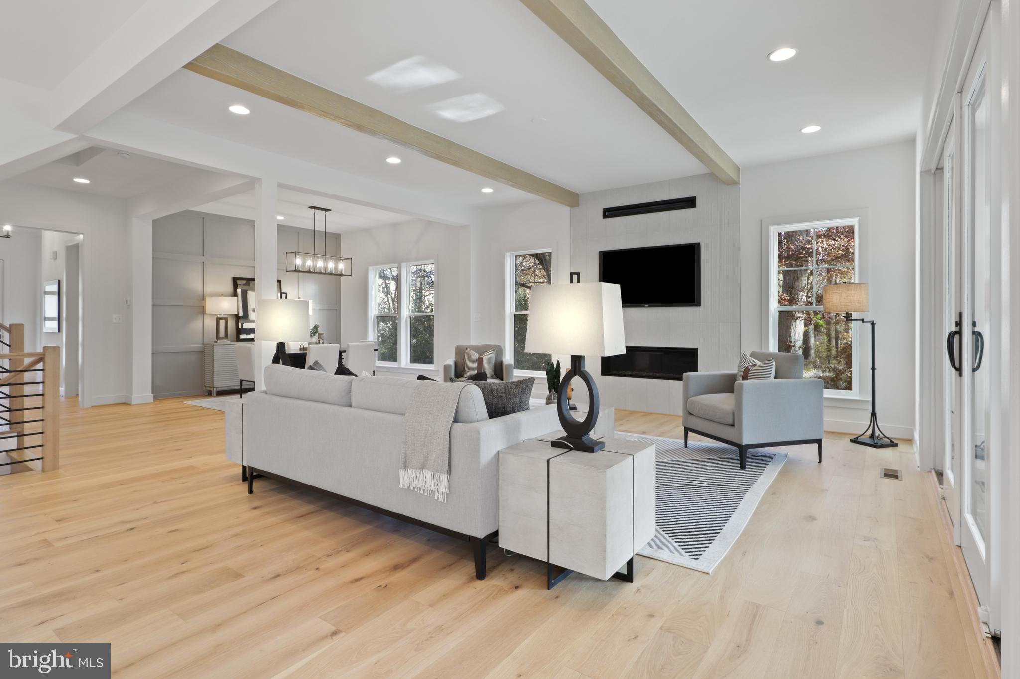 VIENNA WOODS - Residential