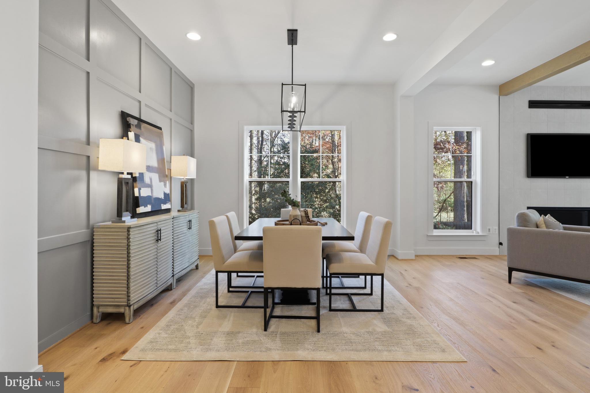 VIENNA WOODS - Residential