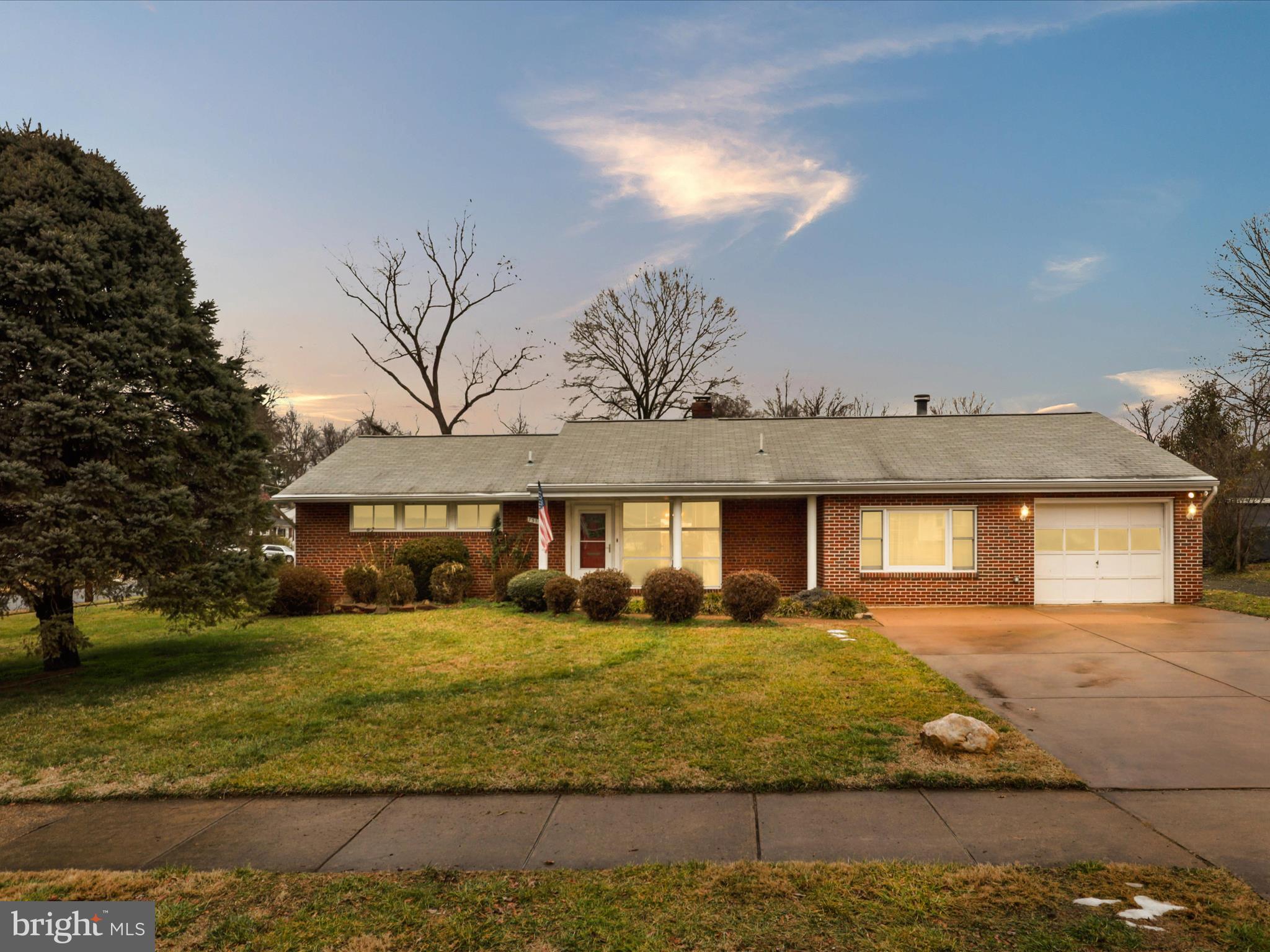 SPRINGFIELD - Residential Lease