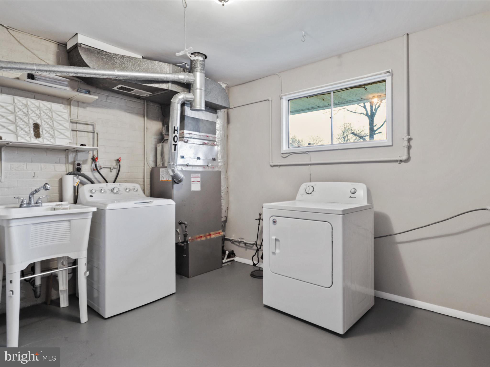 SPRINGFIELD - Residential Lease