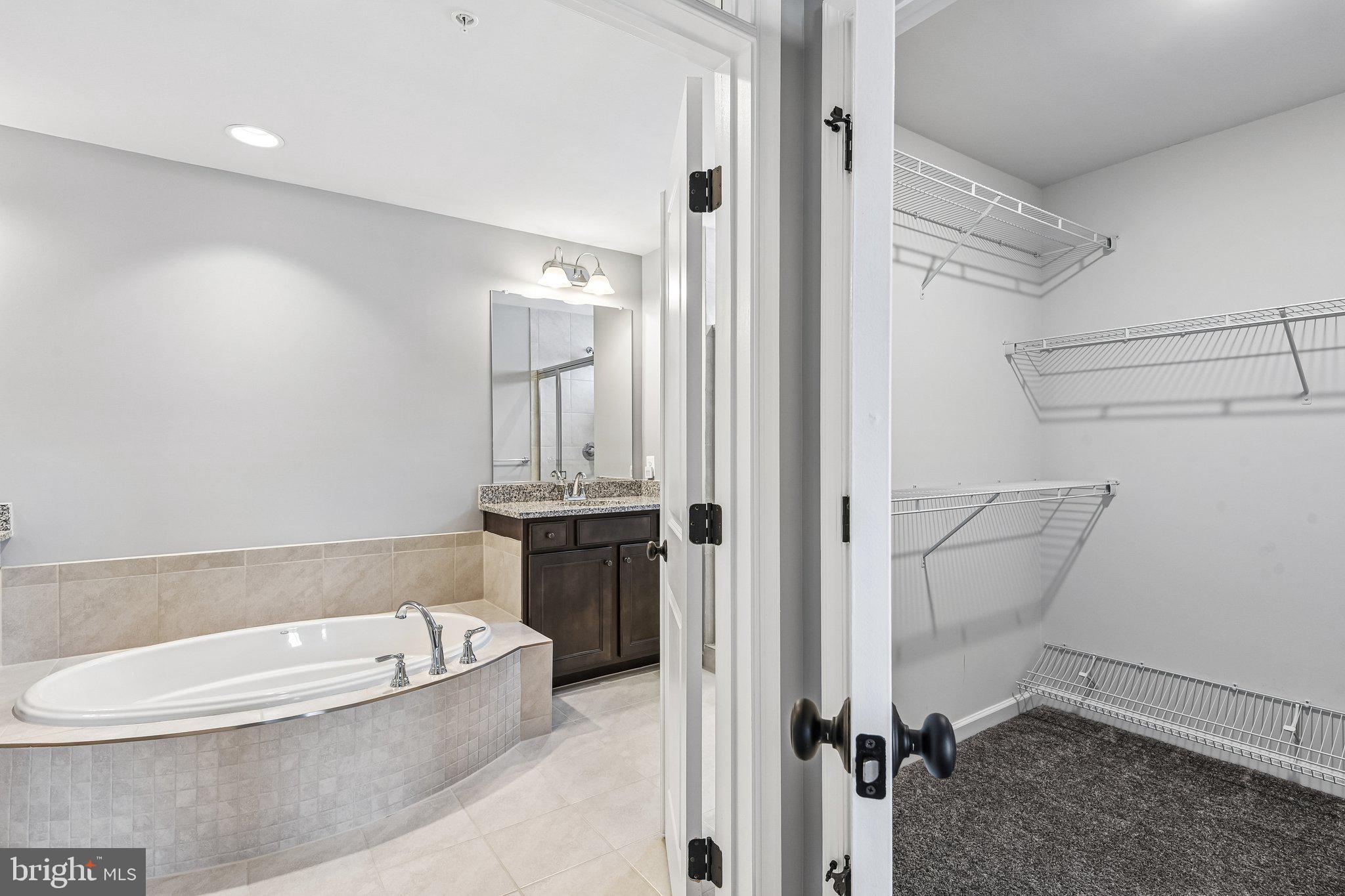 LANDSDALE - Residential