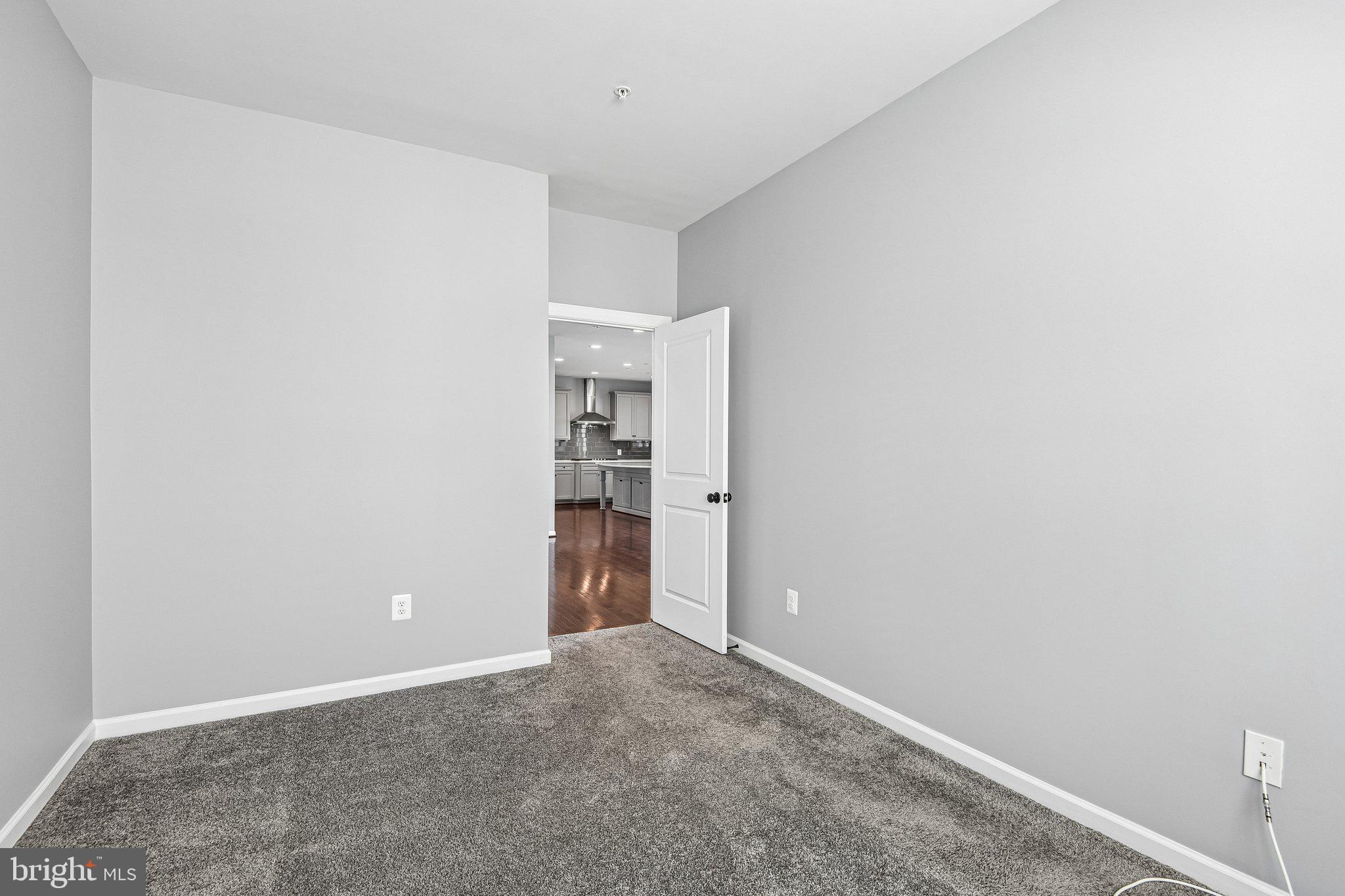 LANDSDALE - Residential
