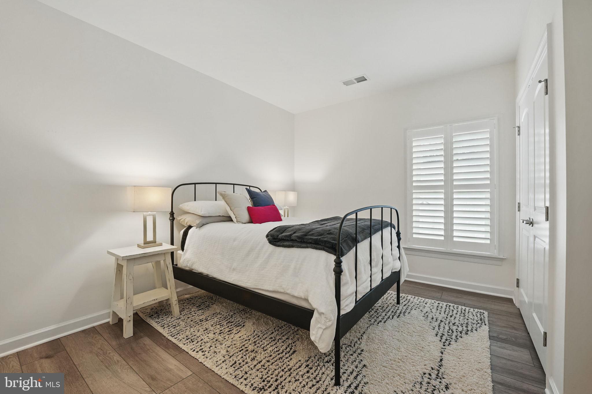 POTOMAC SHORES - Residential