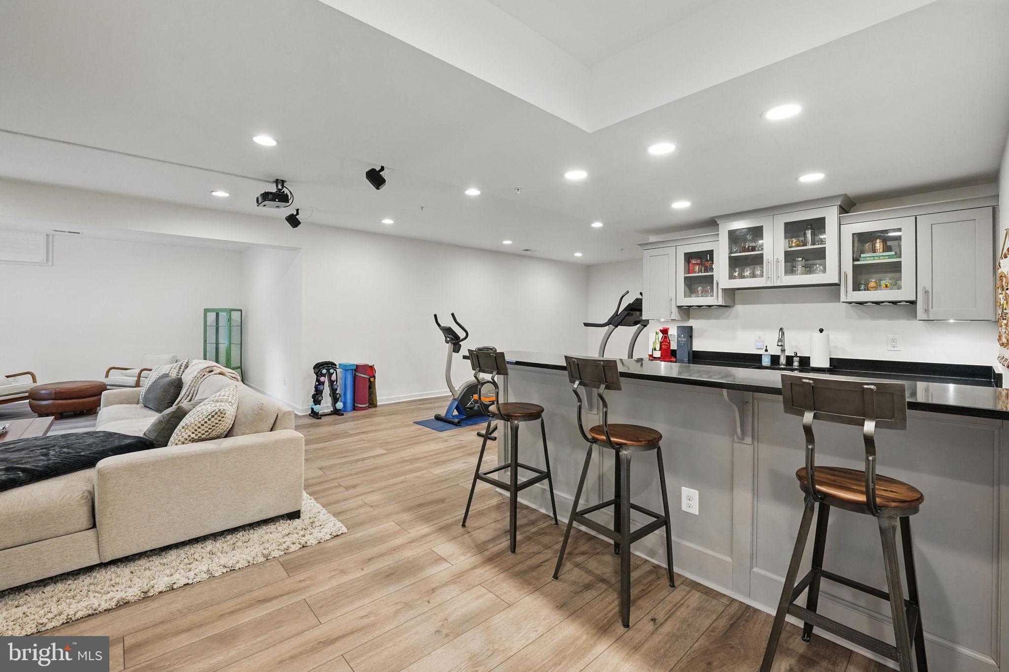 POTOMAC SHORES - Residential