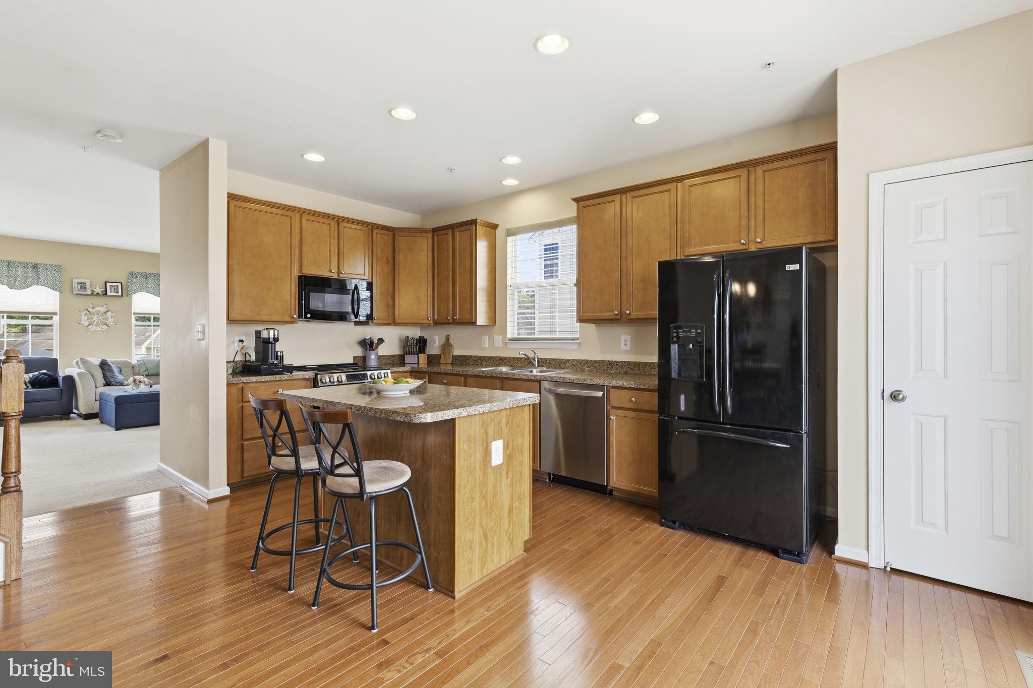 HOLLY WOODS - Residential