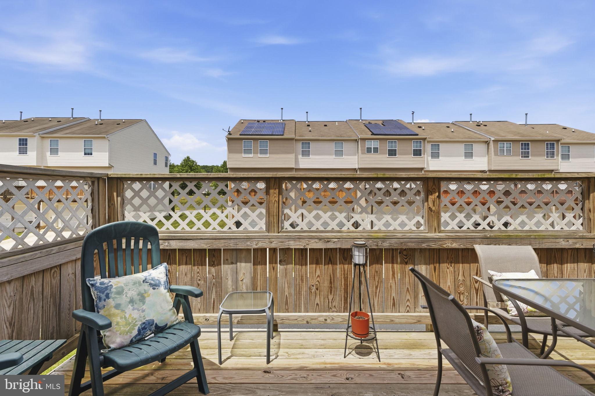 HOLLY WOODS - Residential