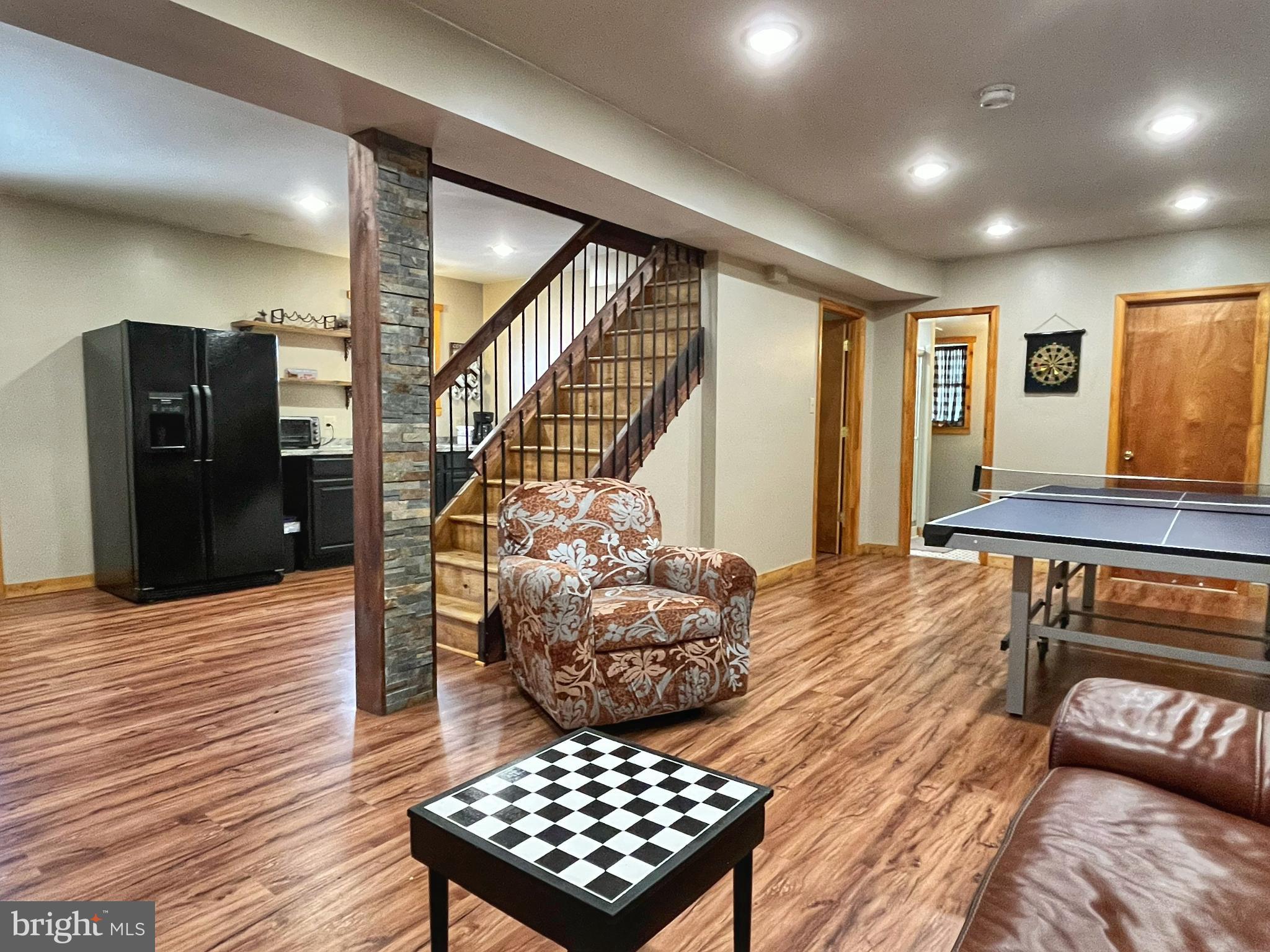 PAGE VALLEY RD - Residential