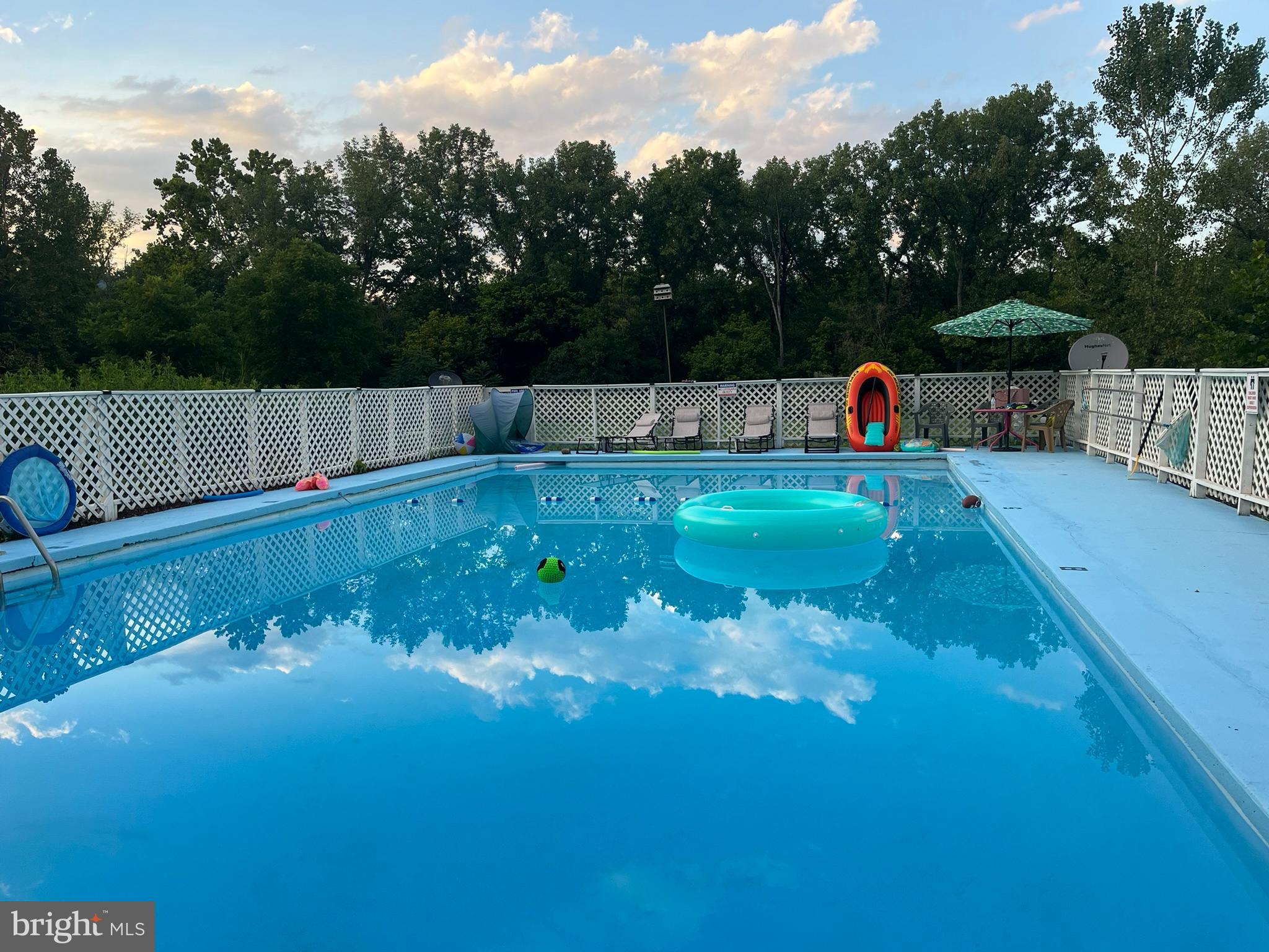 PAGE VALLEY RD - Residential
