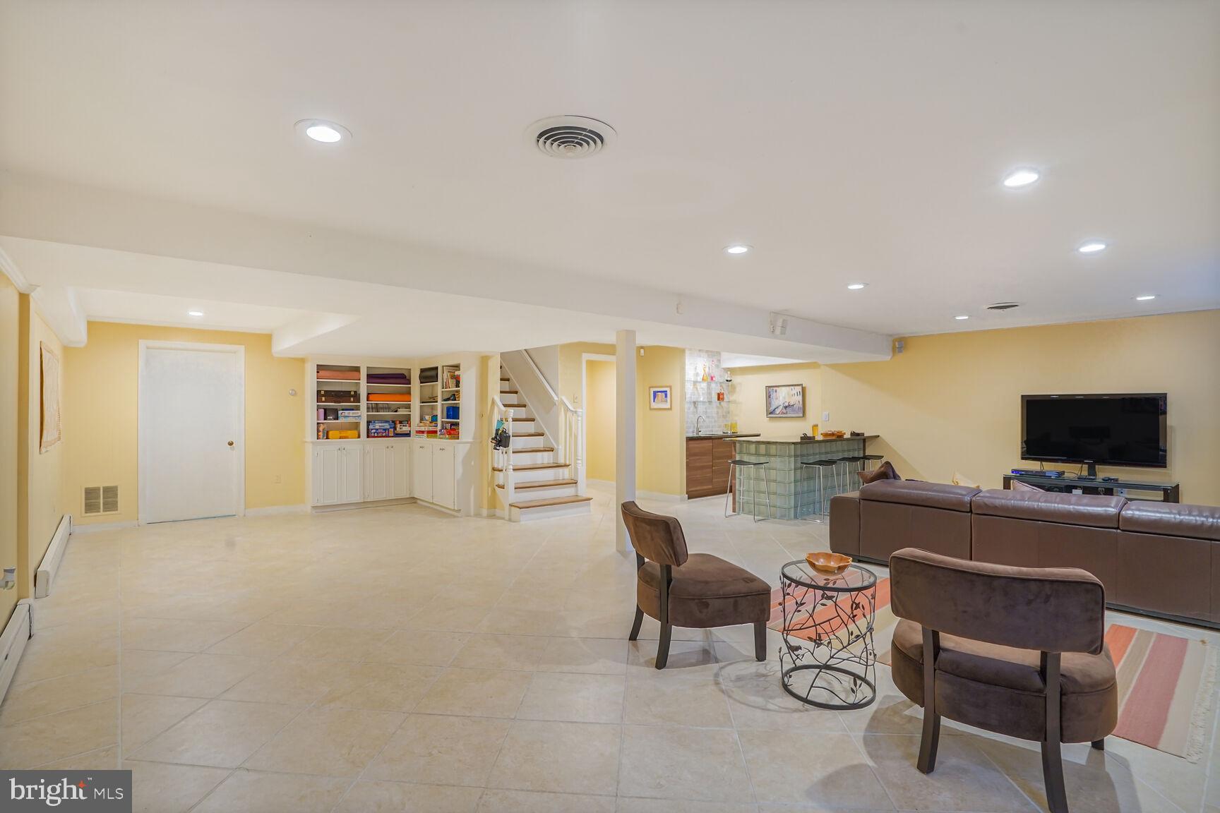 BURNING TREE ESTATES - Residential