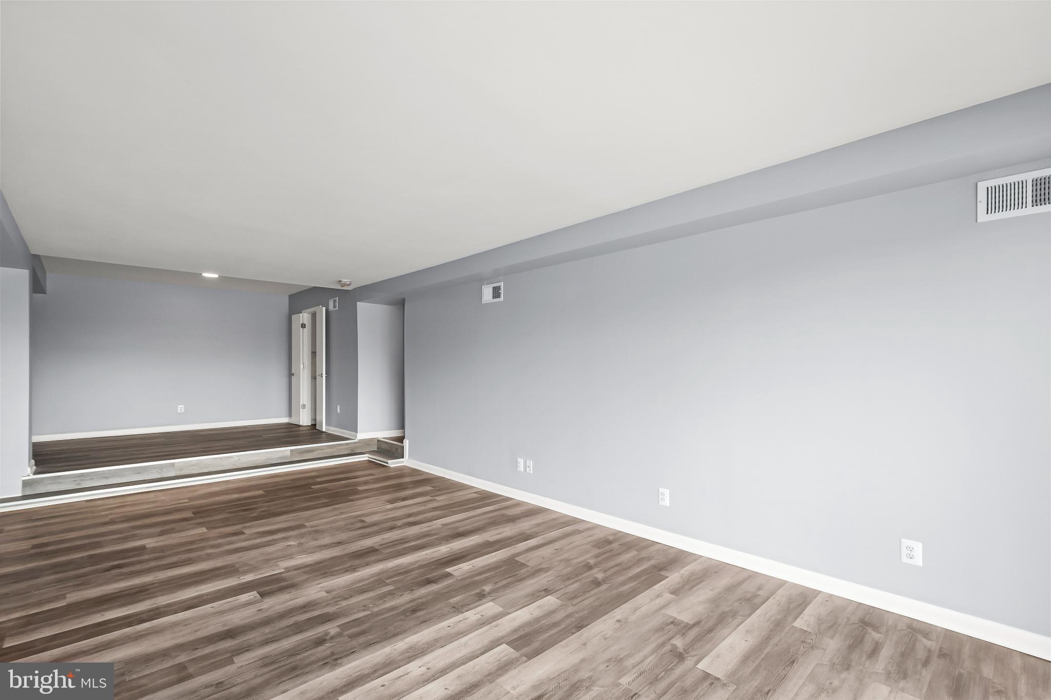 ARLINGTON - Residential