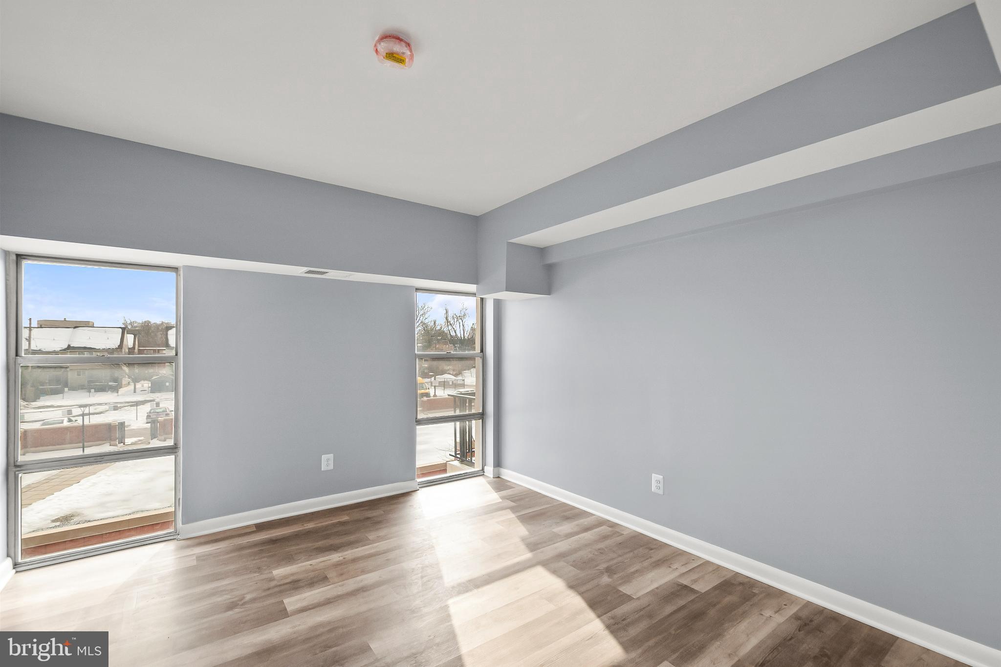 ARLINGTON - Residential