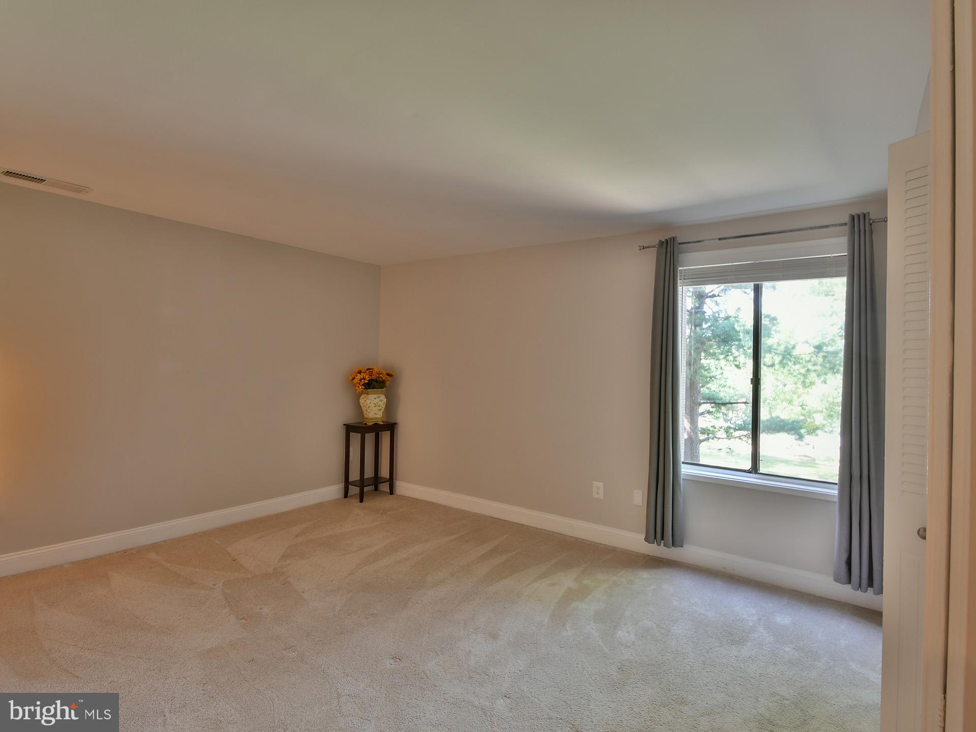 VILLAGE OF LONG REACH - Residential